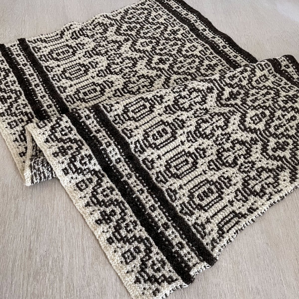 手編み　モザイクブランケット　VITAMIN ニットレシピ「モザイク編みでブランケット」 | yu-yarn