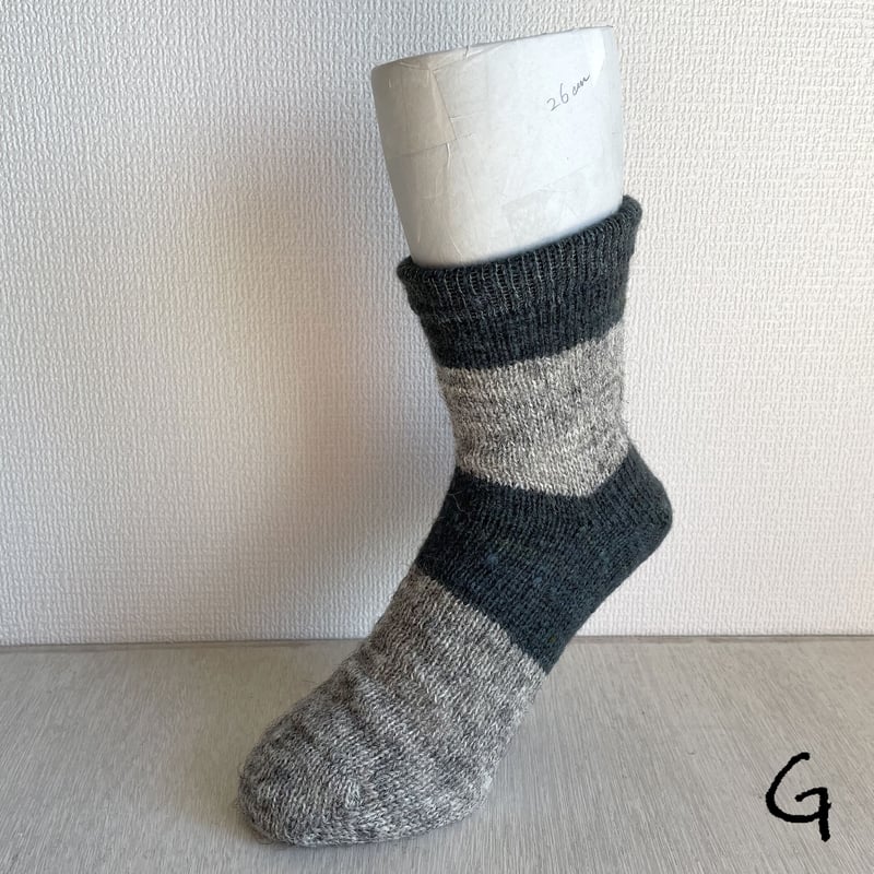 手紡ぎ糸の靴下 / サイズ3(26cm〜)・B | yu-yarn