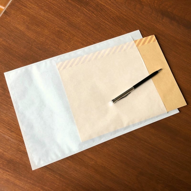 ユヤマ　132M透明グラシン無地 純正品 未使用3巻＋半分使用 Amazon.co.jp: ユヤマ 分包紙 020112700 132M透明グラシン無地 4