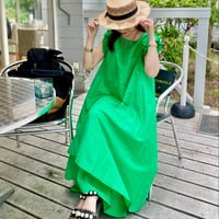 コットンフリル袖ワンピース〈GREEN・BLUE〉