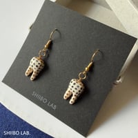 ピアス　４