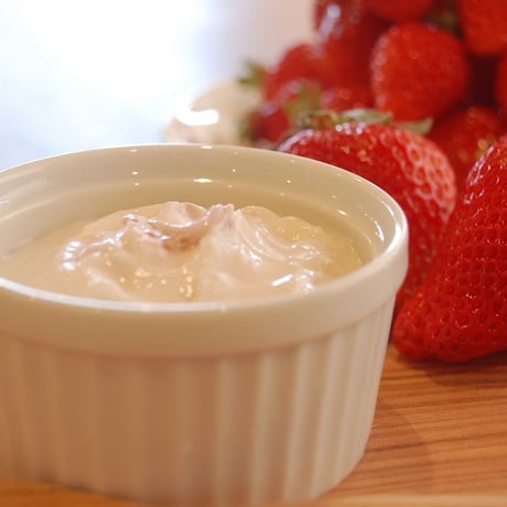 フロマージュ・ブラン　季節の果物入り  (Fromage Blanc Fruits)＊