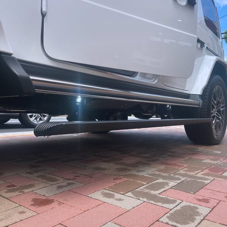 ベンツ Gクラス W465 LED付 電動サイドステップ ロング(サイド出しマフラー無し車用) 商品番号4908