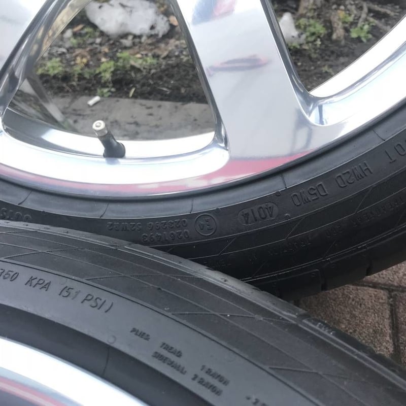 中古品 ロールスロイス 21インチ ホイールセット ゴースト/レイス