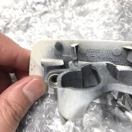 中古 ロールスロイス ゴースト シリーズ1 ヘッドライトウォッシャーカバー 右側 ホワイト 7217010-04 RollsRoyce ghost