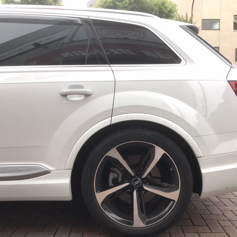 アウディ Q7(4L) Audi エアサス車 ロワリング