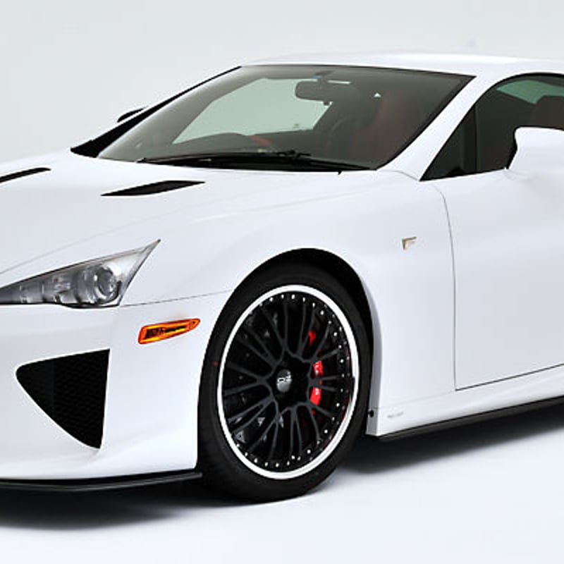 レクサスlfa クリスタルガラスのオーナー用の置物 非売品レクサスLFA