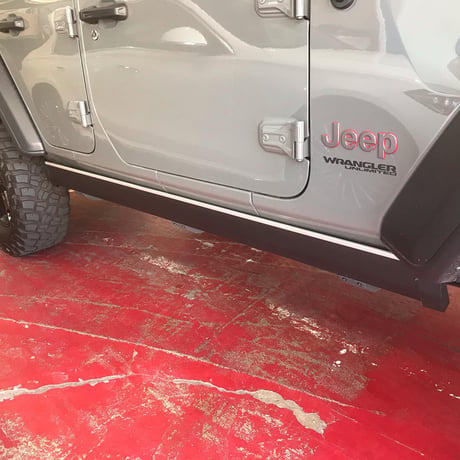ジープ ラングラー JL系 電動サイドステップ 右ハンドル 4ドア車専用