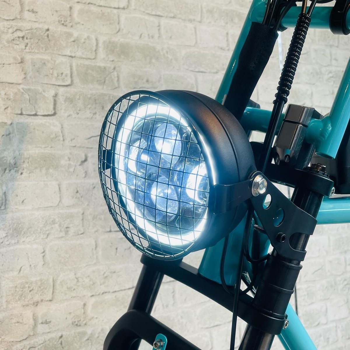 売れ筋新商品 FLOW Eーバイク カスタム用ヘッドライト テールライト 