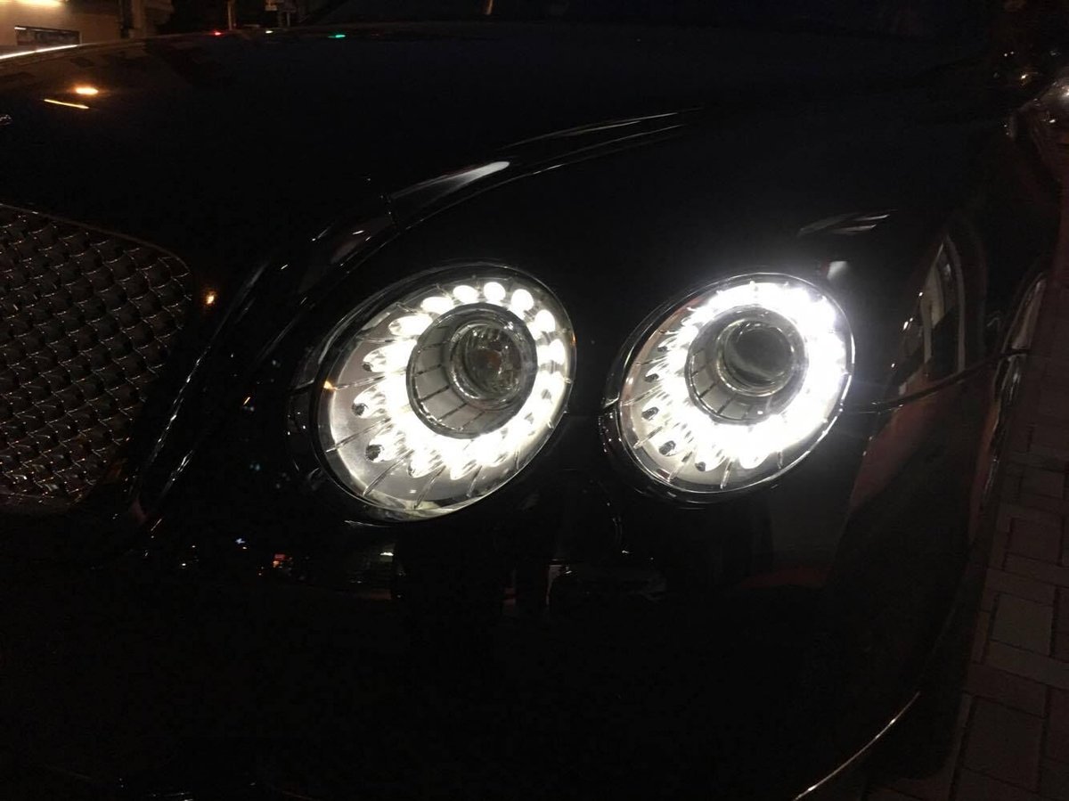 ベントレー コンチネンタルGT 12yスタイル ヘッドライト 商品番号4054 