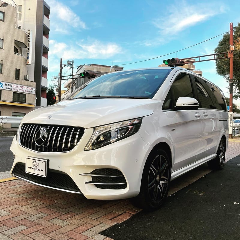 ベンツ 縦目 グリル 旧車 アンティーク 壁掛 メルセデスベンツ 一時代を築いた縦目ベンツとは？ 実は現代につながるモデルも