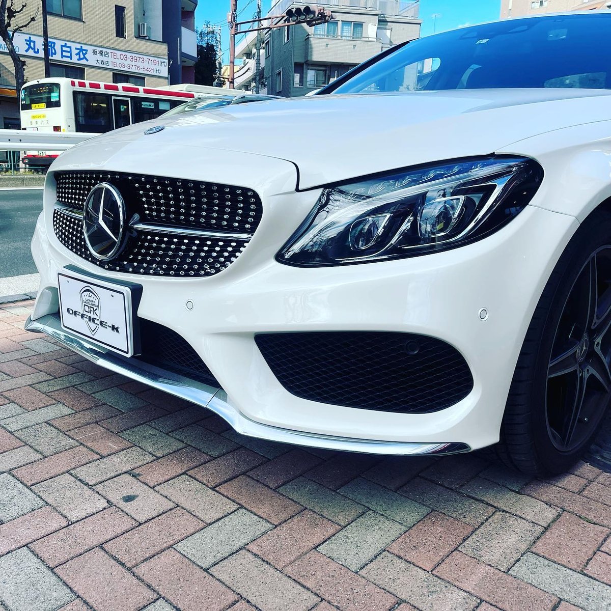 ベンツ Cクラス W205 前期 ダイアモンドグリル ブラックフィン