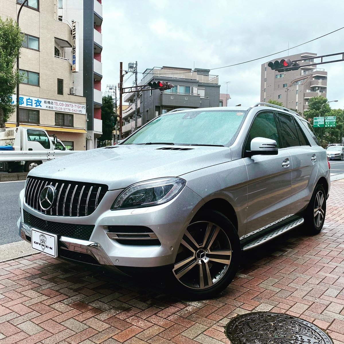 ベンツ MLクラス W166 パナメリカーナグリル 縦フィン/GTR仕様 商品