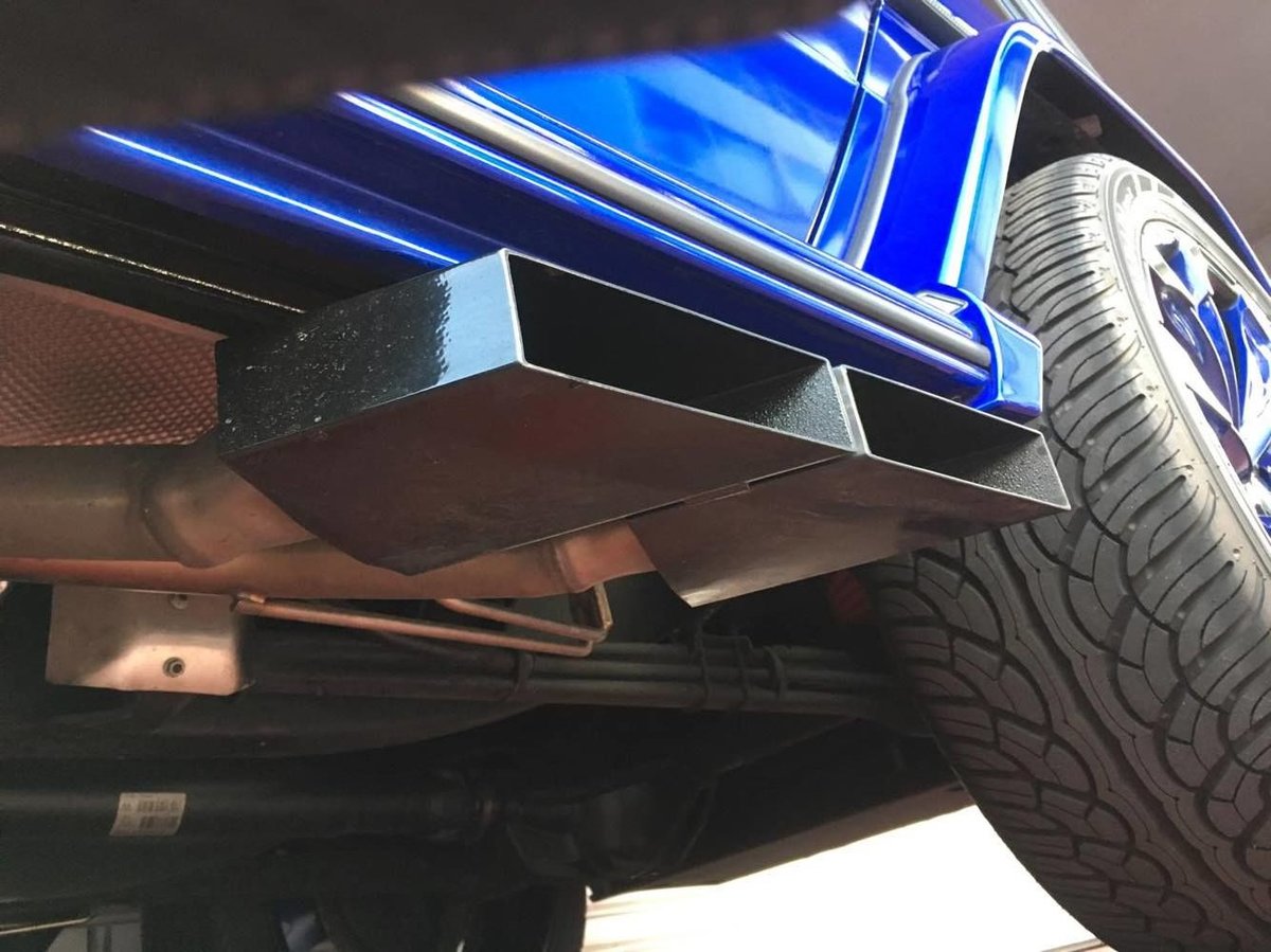 ベンツ Gクラス W463 G55/G63用 スクエア 4本出口 可変バルブ付