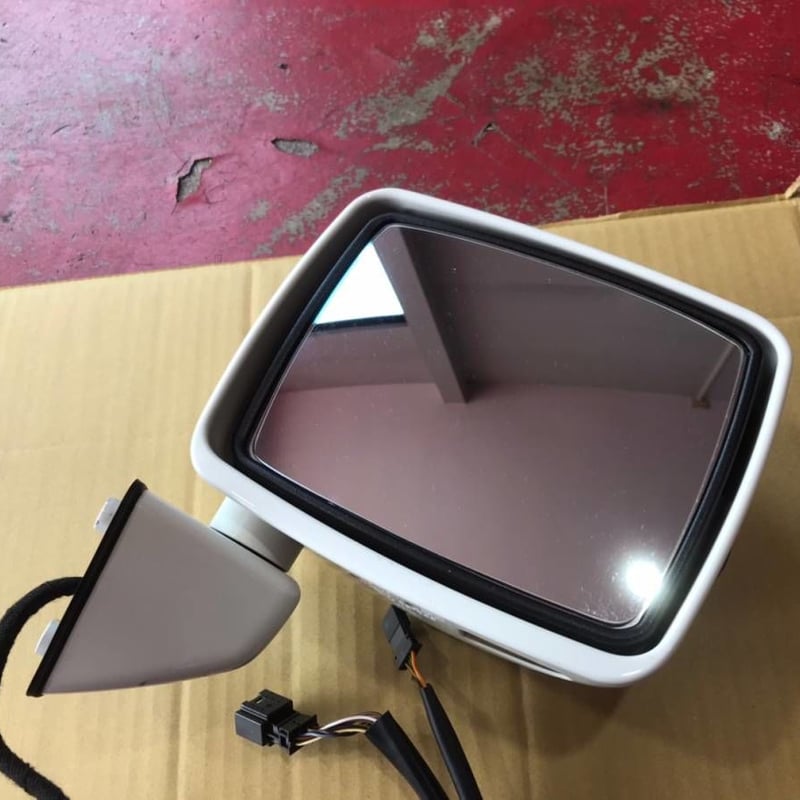 中古 ベンツ Gクラス W463 ゲレンデ 純正 右側 ドアミラー 650