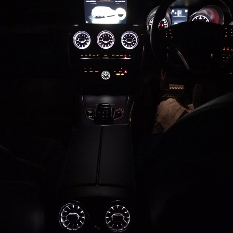 Mercedes W205 後期 アンビエントライト エアコン吹き出し口 一式 Mercedes W205 後期 アンビエントライト エアコン吹き出し口 一式 w205