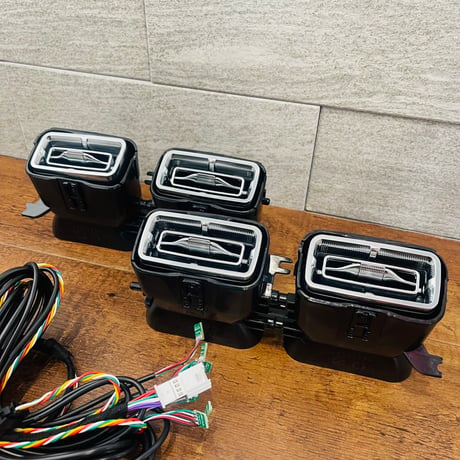 ベンツ GLSクラス X167 -2022y フロント エアコンアンビエント (4か所)2PCS  商品番号4902
