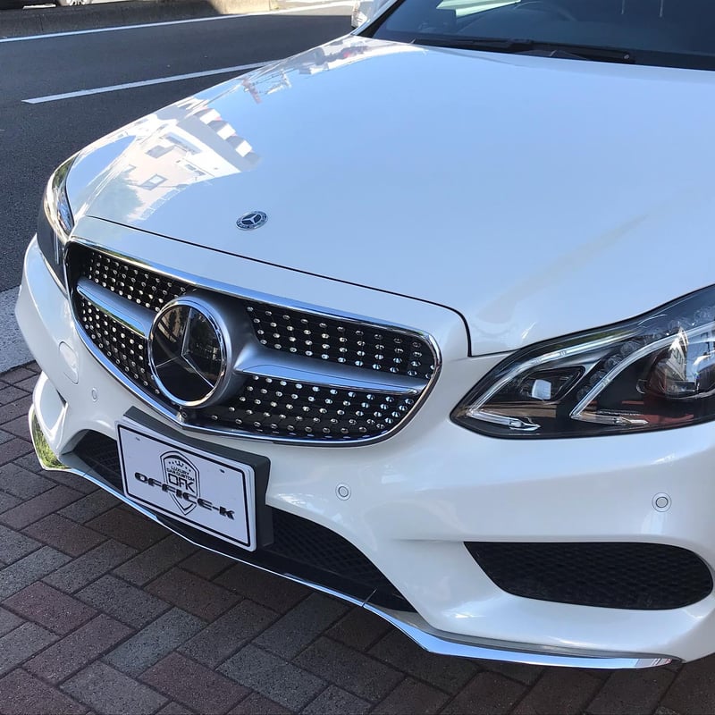 メルセデスベンツEクラス w213 後期 純正ダイヤモンドグリル