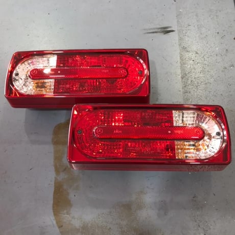 中古 ベンツ Gクラス W463 ゲレンデ 純正 後期 テールランプ 左右セット 管理R1