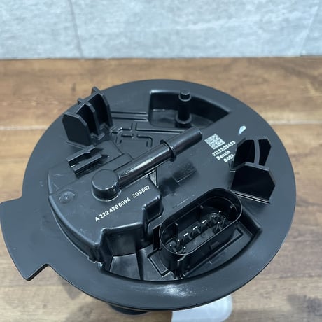 ベンツ Sクラス W222/W217 純正品 燃料ポンプ フューエルポンプ 品番A2224700094