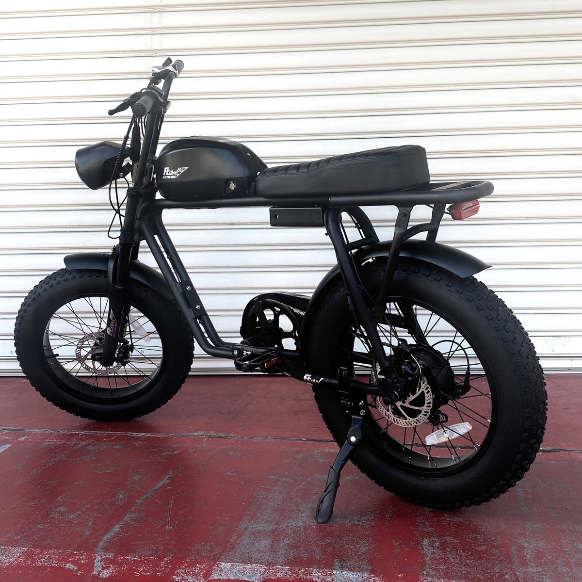 FLOW M1 電動アシスト 自転車 大容量バッテリータイプ 充電式 マット 