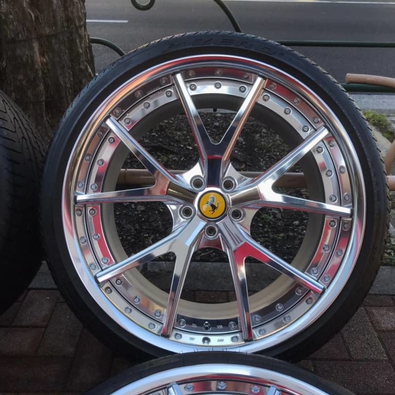 中古極上 フェラーリ F12/812用 ハイパーフォージド HF-LC5 HYPER FORG