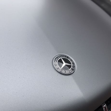 ベンツ 純正 2019y ブラック フードバッチ 商品番号4355