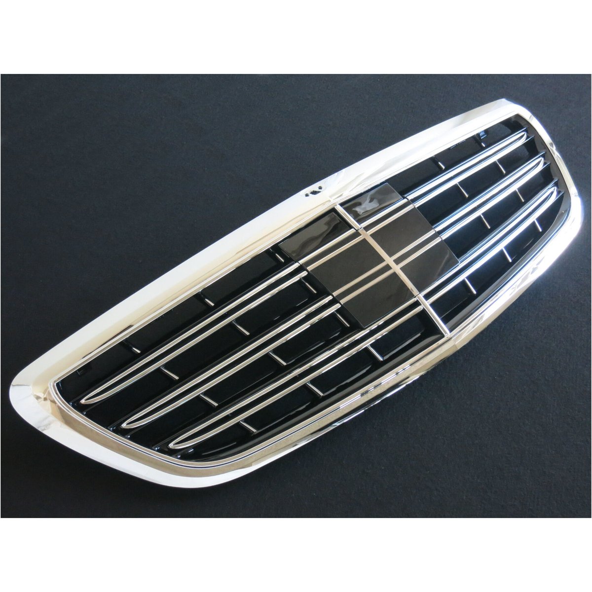 ベンツ Sクラス W222 V12 マイバッハ グリル ナイトビュー無用