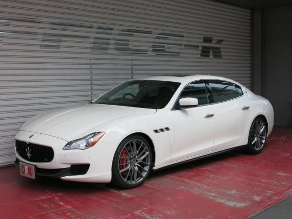 402-407 1/43 マセラティ Quattroporte GTS 402-407 1/43 マセラティ Quattroporte GTS - メルカリ