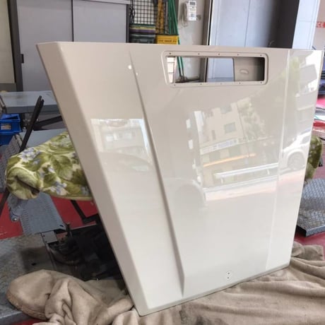 中古 ベンツ Gクラス W463 ゲレンデ 純正ボンネット 650カルサイトホワイト 管理R1