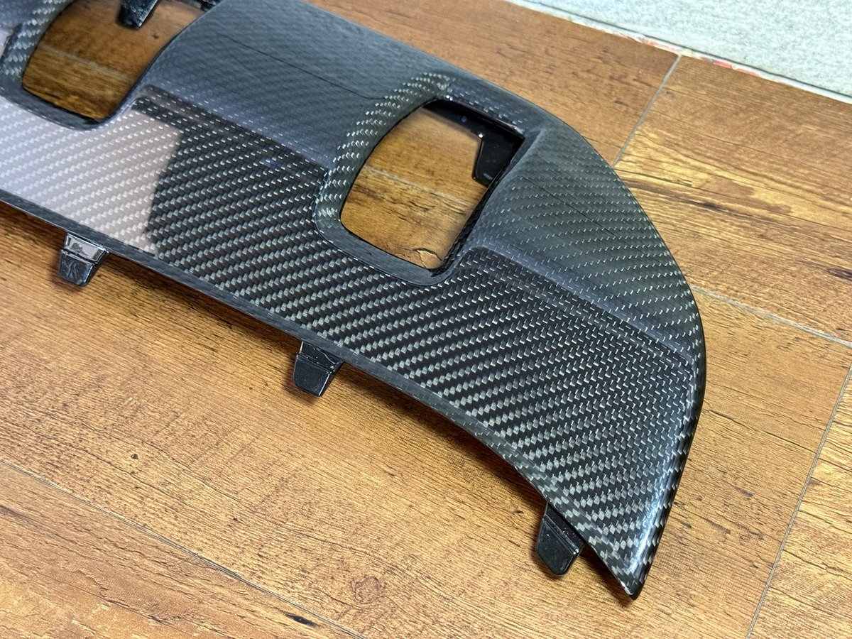 ベンツ Gクラス W465 G63 ドライカーボン フロントアンダーガード 商品