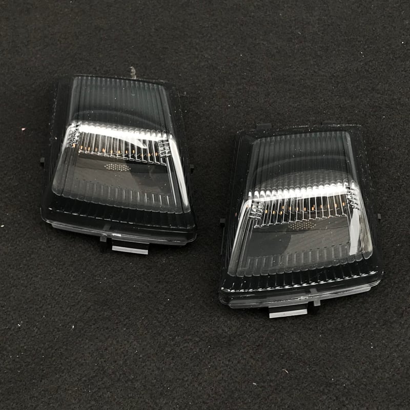 w463a Gクラス ゲレンデ スモークウインカー ナイトパッケージ仕様 純正品 W463A 純正品 ナイトパッケージ仕様 フロントウィンカー 左右