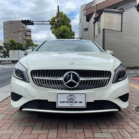 取付工賃込!! ベンツ Aクラス W176 前期 ダイアモンドグリル シルバーフィン 商品番号4009