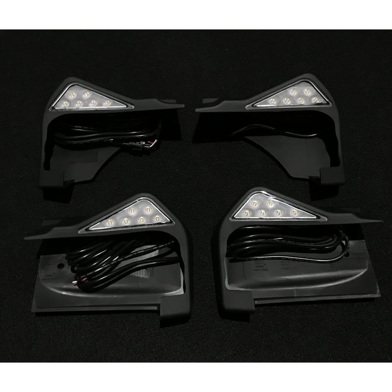 ベンツGクラス W463 ゲレンデ LED サイドステップエンド 4Pcs 商品