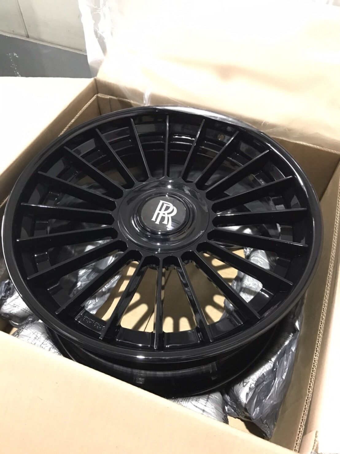 新品 ロールスロイス ゴースト/レイス/ドーン FORGIATO TEC3.1 鍛造22