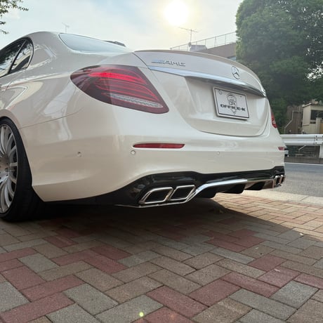 ベンツ Eクラス W213 セダン 前期 AMG E63仕様 ディフューザー+カッター 4本出口 商品番号5028