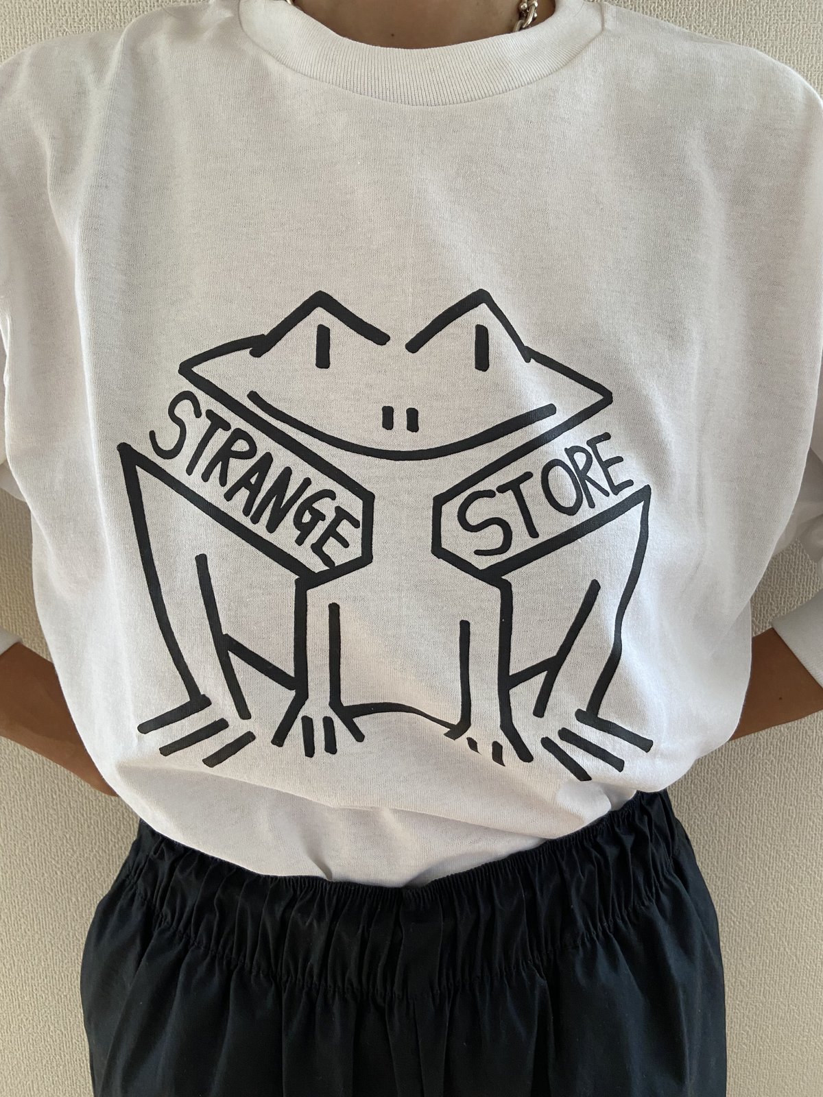 strange store フロッグ ロングTシャツ黒 | STRANGE STORE