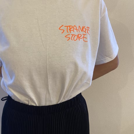 strange store インヤンキャットTシャツ