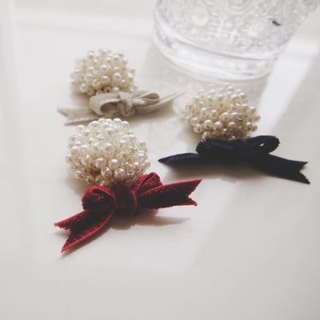 Pearl Flower & Velor Ribbon Earring