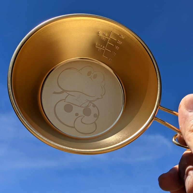 限定販売】純金めっき仕様じゃおう君シェラカップ＋オリジナル缶バッヂ