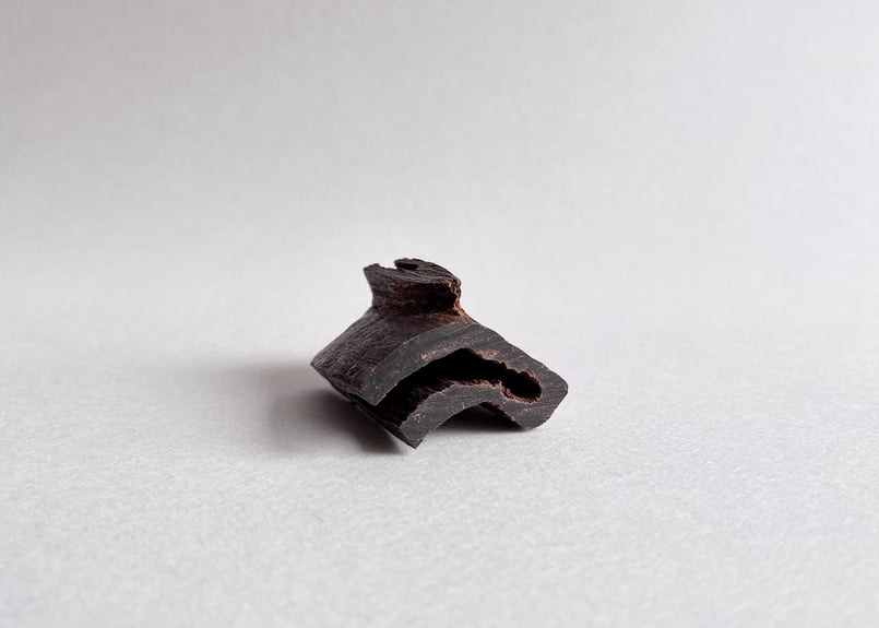 香木 仮銘「風の移り香」 真那賀（沈香） 0.2g | KOGADO STORE