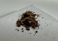 最上質 沈香（挽き粉＋欠片）天の川 約2g