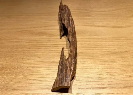 香木 仮銘「夢の枕」 真南蛮（沈香） 0.4g