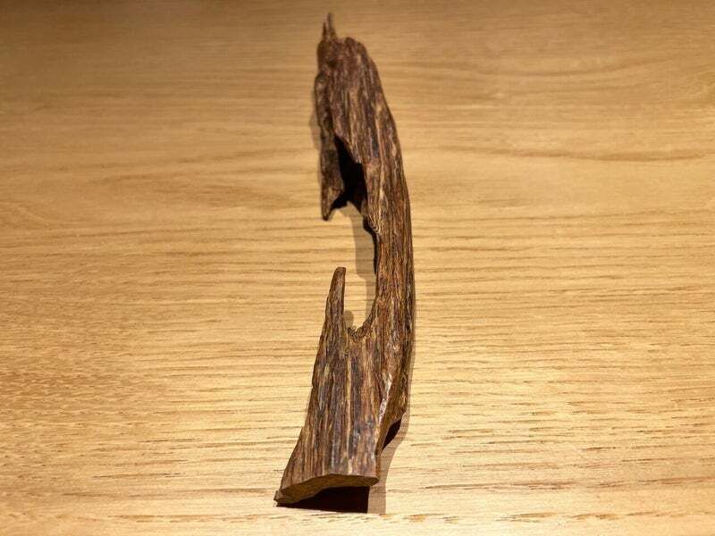 香木 仮銘「夢の枕」 真南蛮（沈香） 0.4g | KOGADO STORE