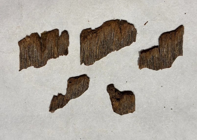 香木 仮銘「消えせぬ雪」 真南蛮（沈香） 0.4g | KOGADO STORE