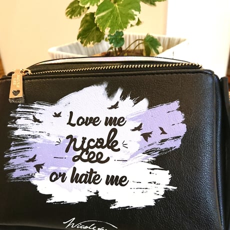 ショルダーバッグ(LOVE ME OR HATE ME)