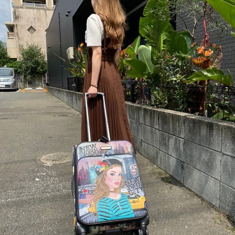キャリーケース(IVETTE POSES ON NY SUN)