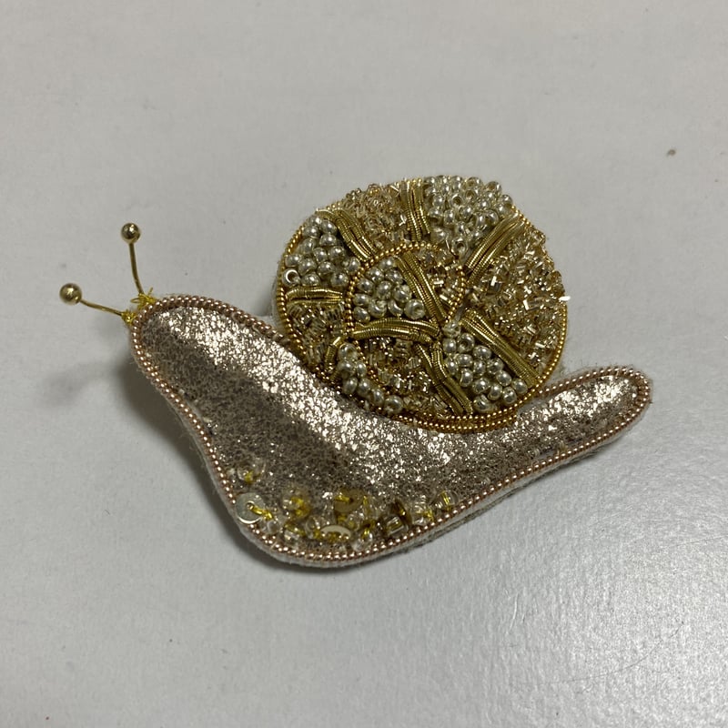 カタツムリのブローチ | salondumuguet