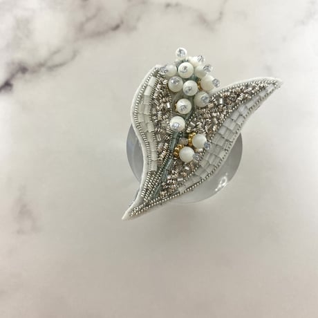 le muguet 鈴蘭のブローチ