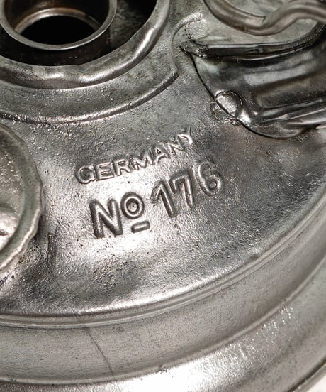 FEUERHAND №176e 40's -